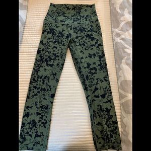 Lululemon 21” Align crop pant